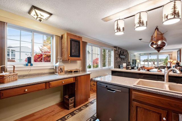 38 Lake Shore Dr Unit 10, Moultonborough, NH 03254