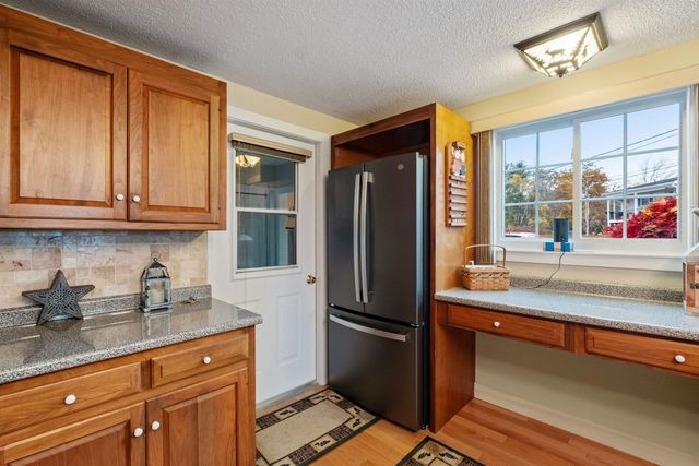 38 Lake Shore Dr Unit 10, Moultonborough, NH 03254
