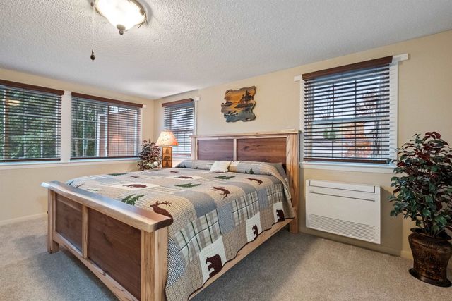 38 Lake Shore Dr Unit 10, Moultonborough, NH 03254