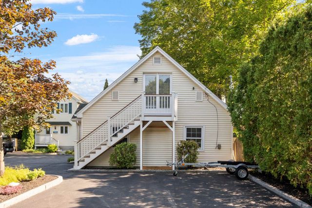 38 Lake Shore Dr Unit 10, Moultonborough, NH 03254