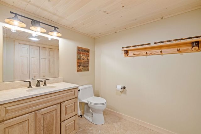 38 Lake Shore Dr Unit 10, Moultonborough, NH 03254