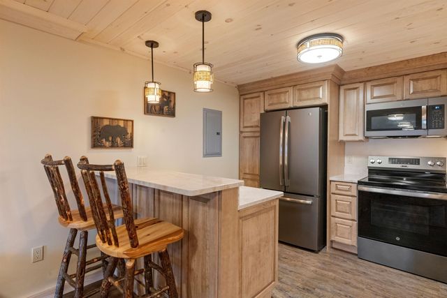38 Lake Shore Dr Unit 10, Moultonborough, NH 03254