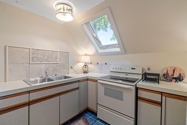 38 Lake Shore Dr Unit 10, Moultonborough, NH 03254
