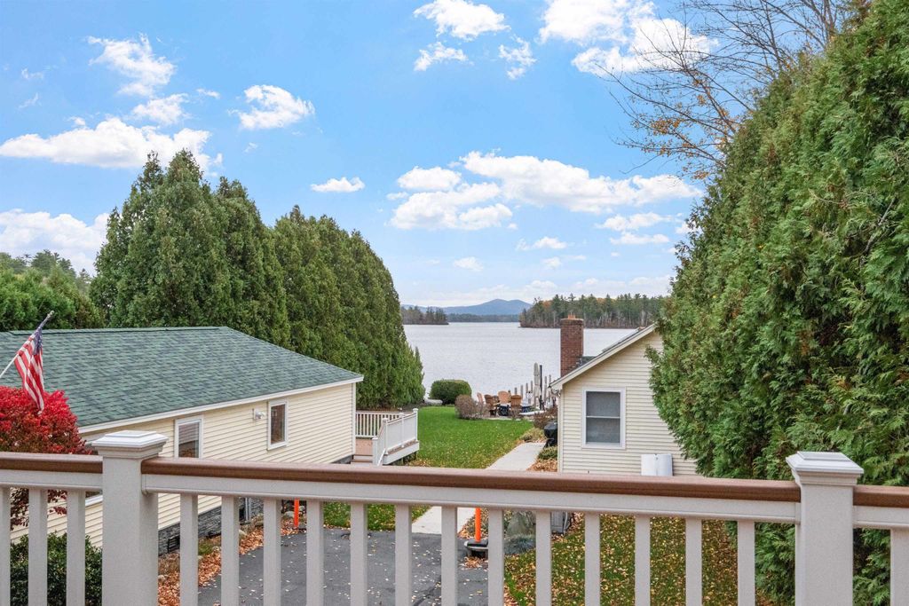 38 Lake Shore Dr Unit 10, Moultonborough, NH 03254