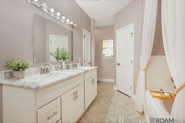 23839 Snowdon Ave, Denham Springs, LA 70726