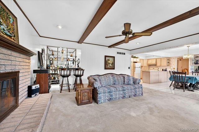 20257 Coachwood Road W, Riverview, MI 48193