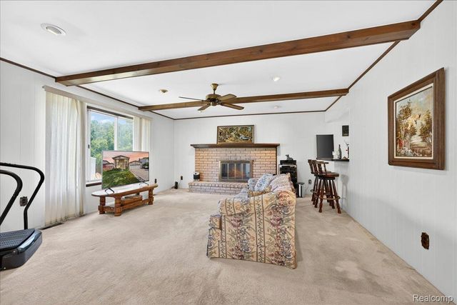 20257 Coachwood Road W, Riverview, MI 48193
