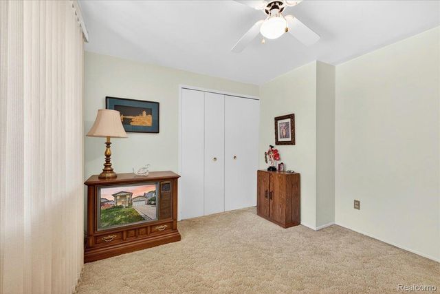20257 Coachwood Road W, Riverview, MI 48193