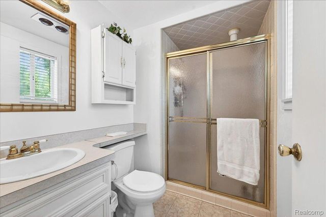 20257 Coachwood Road W, Riverview, MI 48193