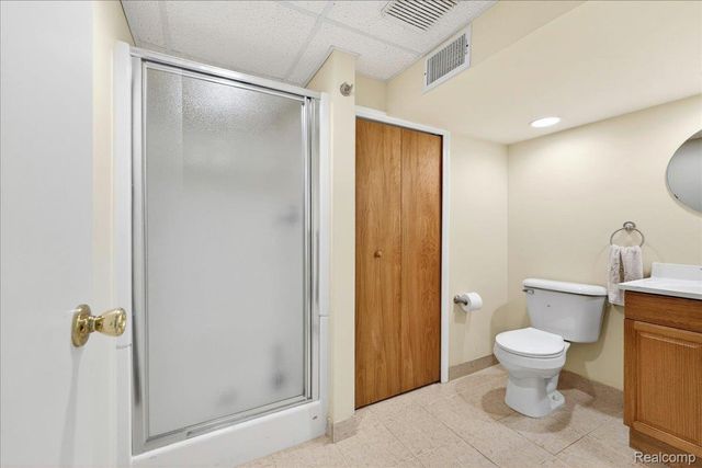 20257 Coachwood Road W, Riverview, MI 48193