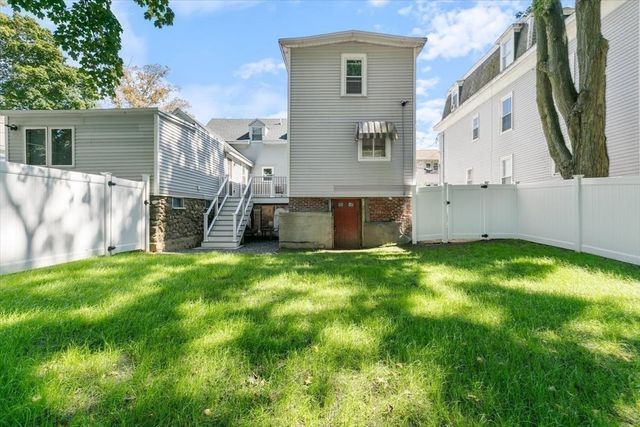 14-16 Bartlett Ave 16, Haverhill, MA 01830