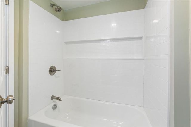 14-16 Bartlett Ave 16, Haverhill, MA 01830