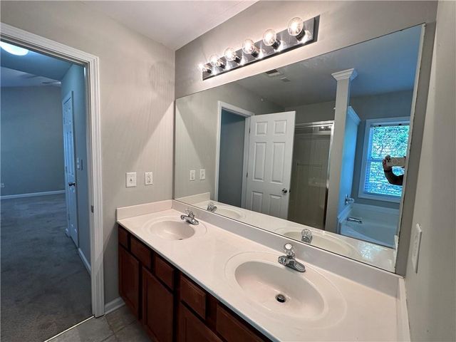 2403 Walnut Tree Lane, Buford, GA 30519