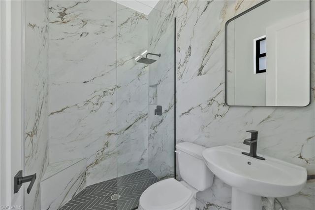 2017 SW 31st TER, Cape Coral, FL 33914