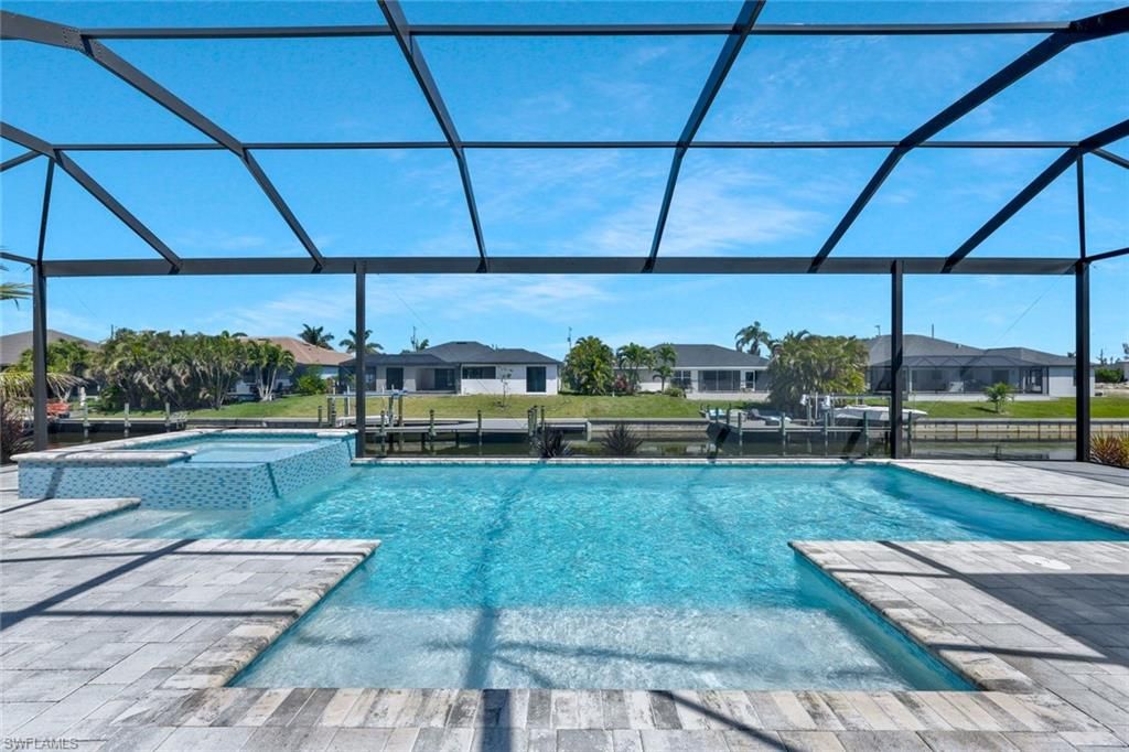 Image 2 of property listing at 2017 SW 31st TER, Cape Coral, FL 33914