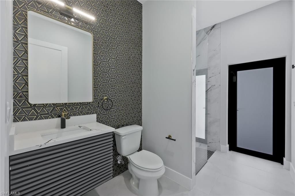 Image 24 of property listing at 2017 SW 31st TER, Cape Coral, FL 33914