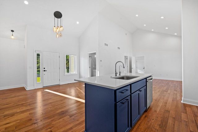 403 Walworth STREET, Lake Geneva, WI 53147