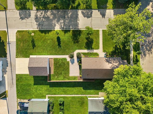 403 Walworth STREET, Lake Geneva, WI 53147