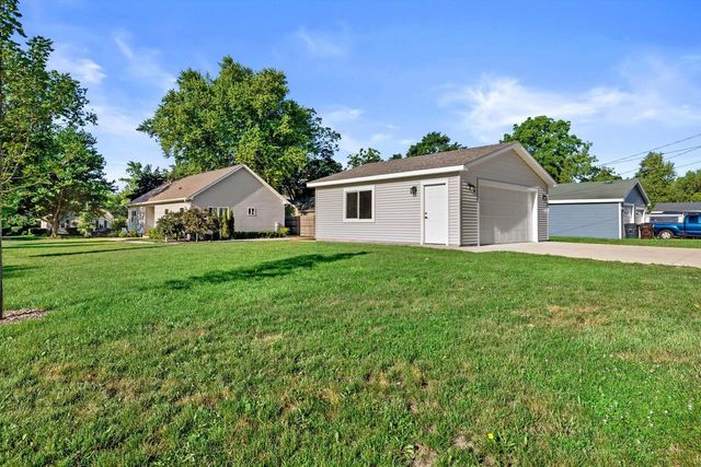 403 Walworth STREET, Lake Geneva, WI 53147