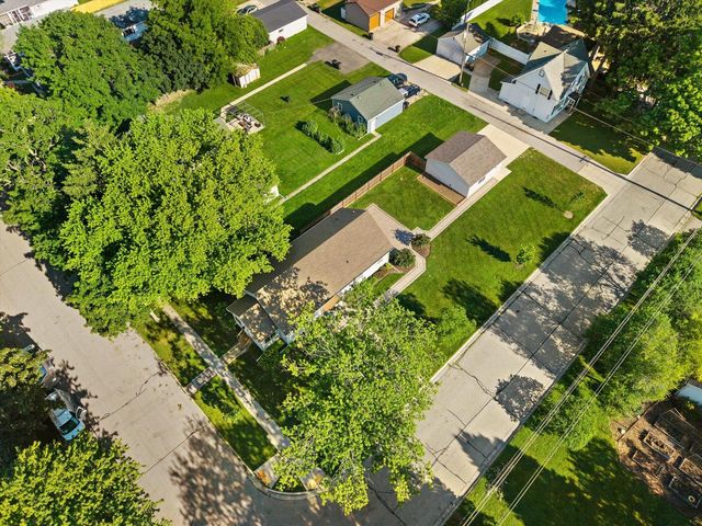 403 Walworth STREET, Lake Geneva, WI 53147