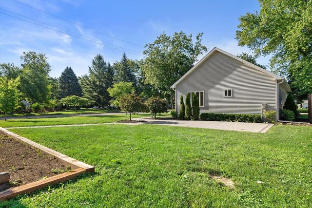 403 Walworth STREET, Lake Geneva, WI 53147