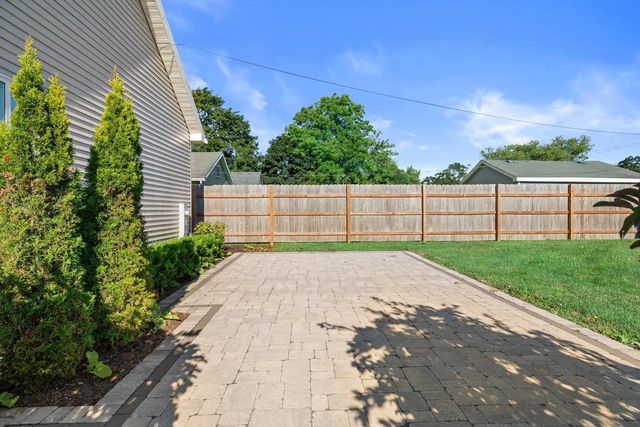 403 Walworth STREET, Lake Geneva, WI 53147