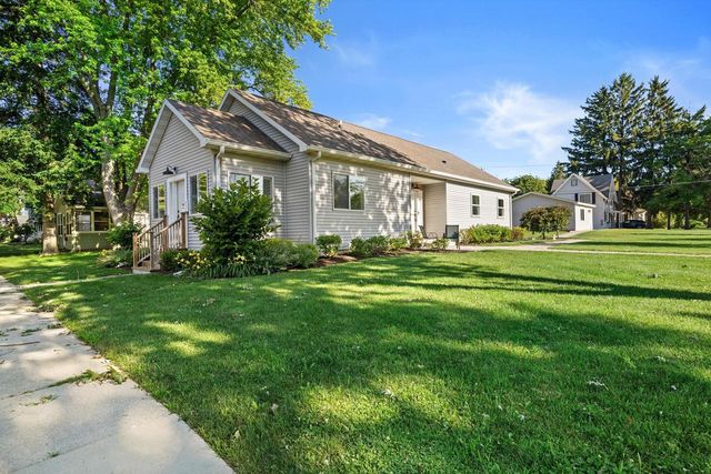 403 Walworth STREET, Lake Geneva, WI 53147