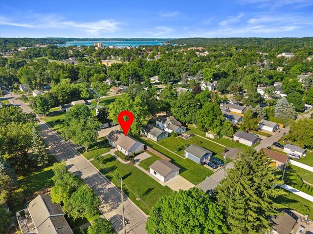 403 Walworth STREET, Lake Geneva, WI 53147