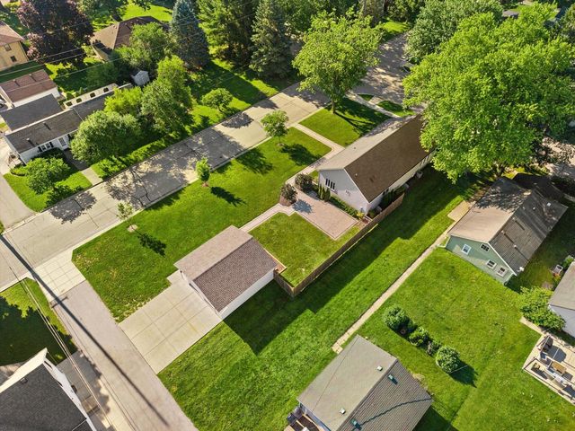403 Walworth STREET, Lake Geneva, WI 53147