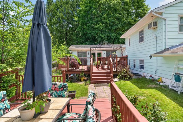 82 Barnes Road, Washingtonville, NY 10992
