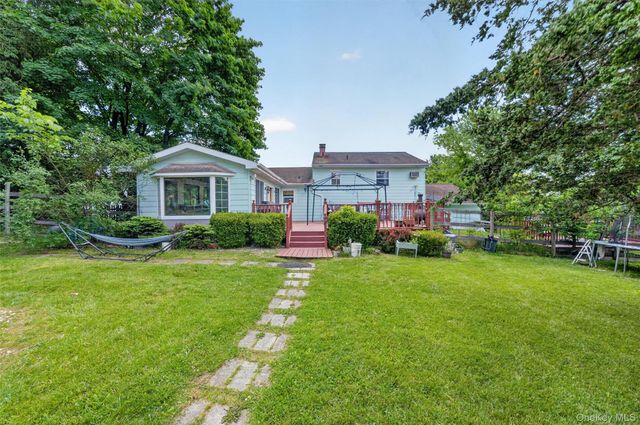 82 Barnes Road, Washingtonville, NY 10992