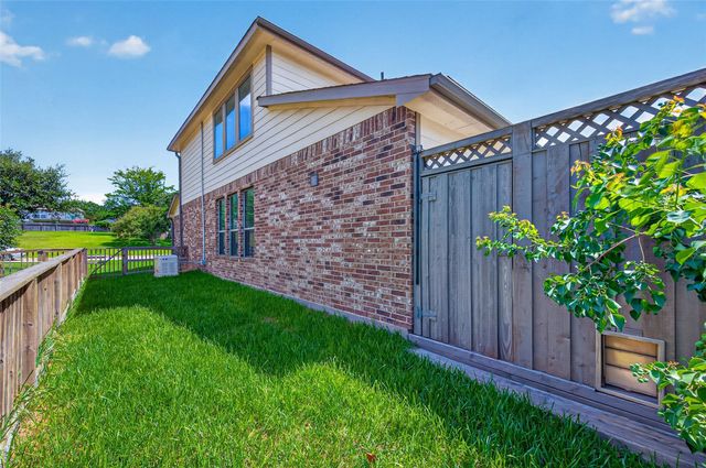 11995 La Salle River Road, Conroe, TX 77304