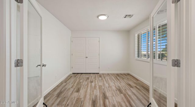 2255 E PIESTEWA PEAK Drive, Phoenix, AZ 85016