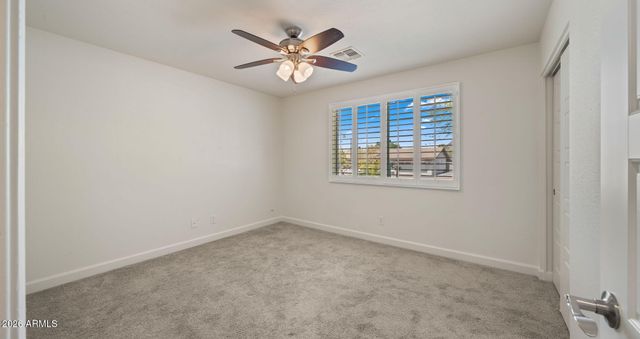 2255 E PIESTEWA PEAK Drive, Phoenix, AZ 85016