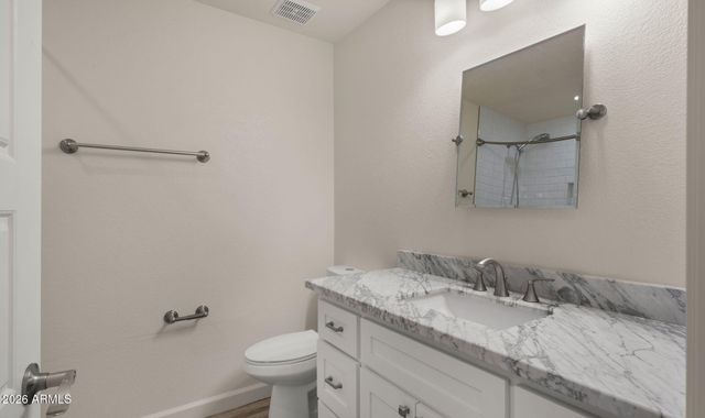 2255 E PIESTEWA PEAK Drive, Phoenix, AZ 85016