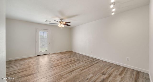 2255 E PIESTEWA PEAK Drive, Phoenix, AZ 85016