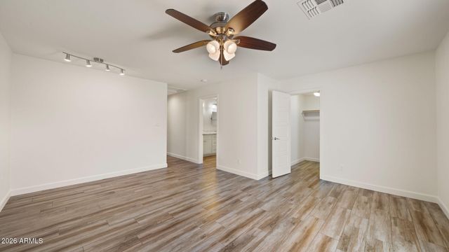 2255 E PIESTEWA PEAK Drive, Phoenix, AZ 85016