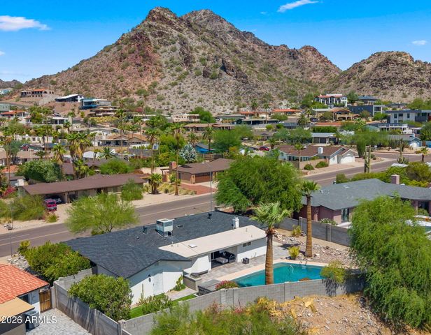 2255 E PIESTEWA PEAK Drive, Phoenix, AZ 85016
