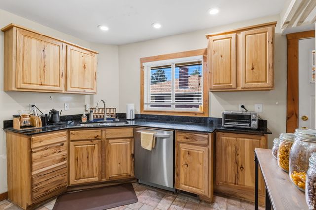 1332 E THORNTON AVE, Salt Lake City, UT 84105