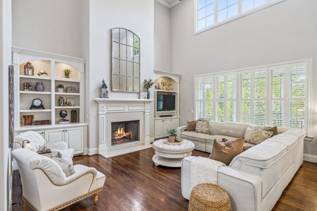190 Azalea Ln, Franklin, TN 37064