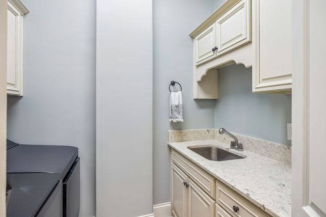 190 Azalea Ln, Franklin, TN 37064