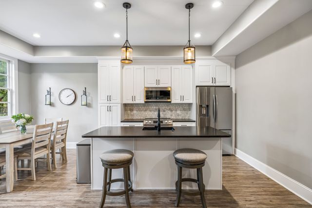 190 Azalea Ln, Franklin, TN 37064