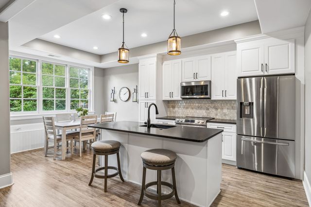 190 Azalea Ln, Franklin, TN 37064