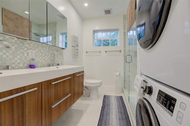 1125 99th St 12, Bay Harbor Islands, FL 33154