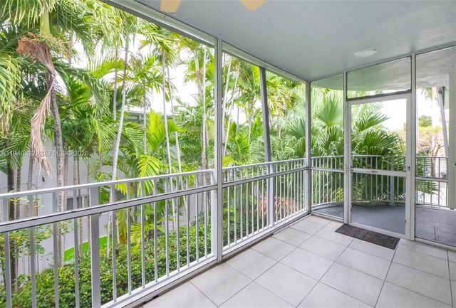 1125 99th St 12, Bay Harbor Islands, FL 33154