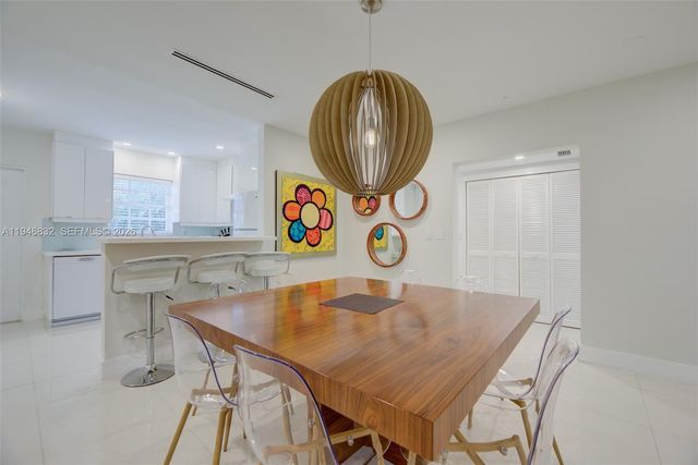 1125 99th St 12, Bay Harbor Islands, FL 33154