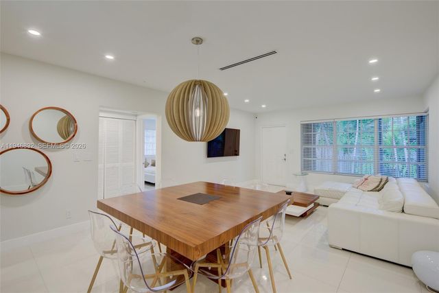 1125 99th St 12, Bay Harbor Islands, FL 33154