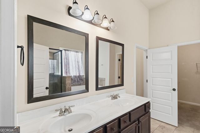 457 Mossycup Drive, Fairburn, GA 30213