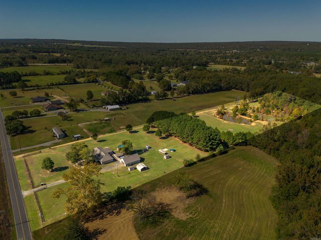 13 Brown Road, Vilonia, AR 72173