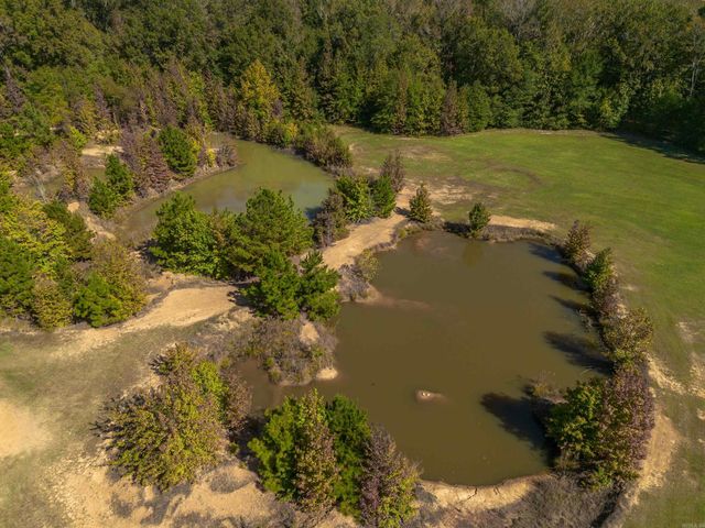 13 Brown Road, Vilonia, AR 72173